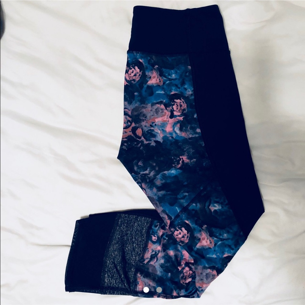 Lululemon crops 6